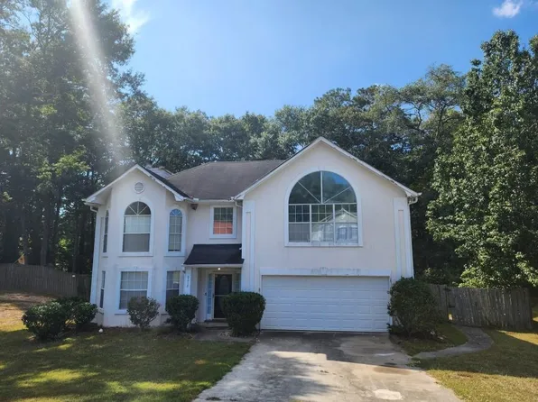 8218 Mahogany Ln, Lithonia, GA 30058