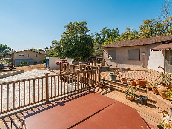 3rd image of 4440 Vista Way