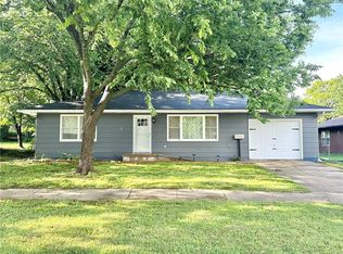 408 W Dakota St, Butler, MO 64730