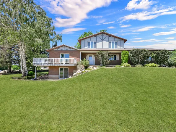 3825 N Westwood Dr, Pleasant View, UT 84414