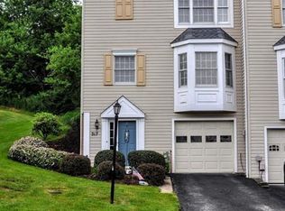 217 Fieldbrook Dr, Canonsburg, PA 15317