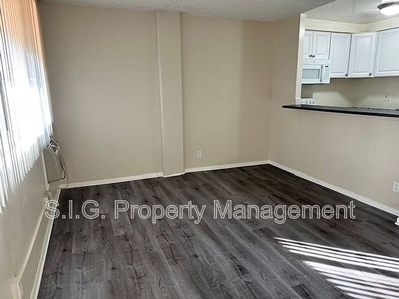 4th image of 650 N Oakland Ave APT 314