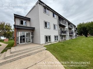 295 Columbia Blvd W #106-A, Lethbridge, AB T1K 4B8
