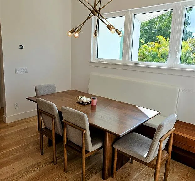 2408 Nassau St — Photo 42