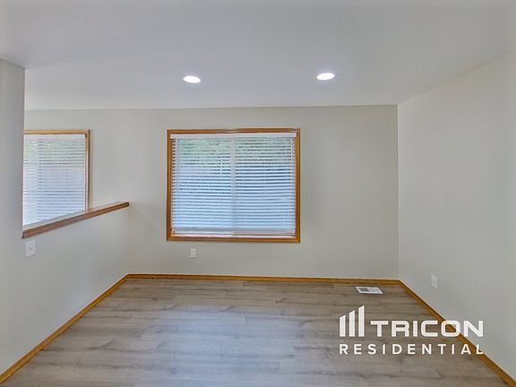 3rd image of 18209 87th Ave E