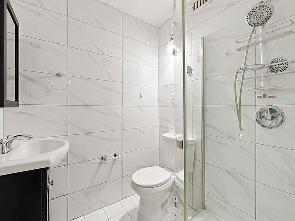 4th image of 56 E 120th St #A