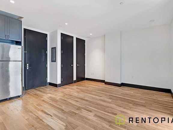 5th image of 1134 Fulton St #8I
