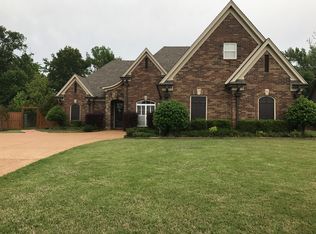 563 Trowbridge St, Indianapolis, IN 46203