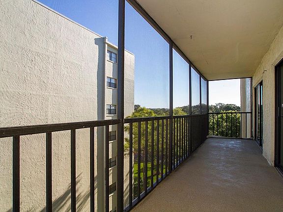 2nd image of 2800 Cove Cay Dr Unit 5A