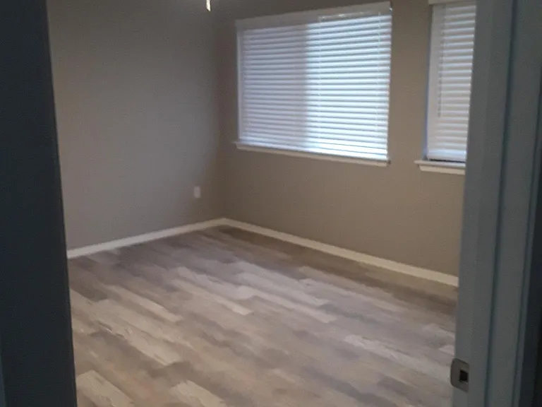 2117 Real Dr — Photo 8