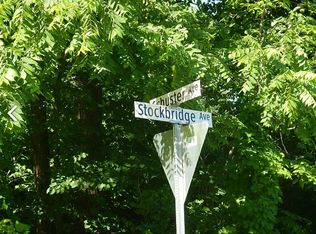 1342 Schuster Ave, Kalamazoo, MI 49001