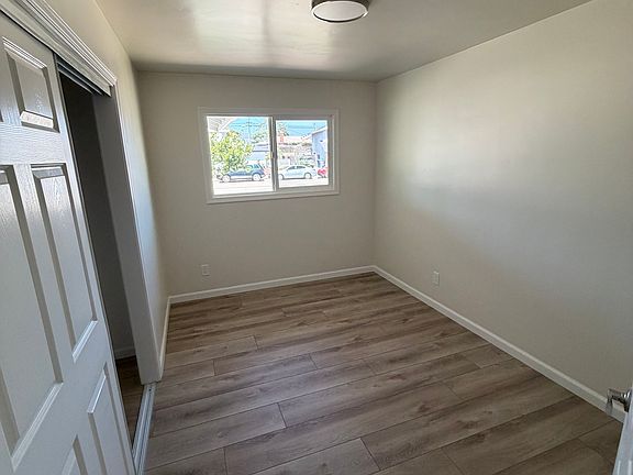 3rd image of 4188 Constellation Rd