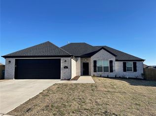 387 W Canada Rd, Farmington, AR 72730