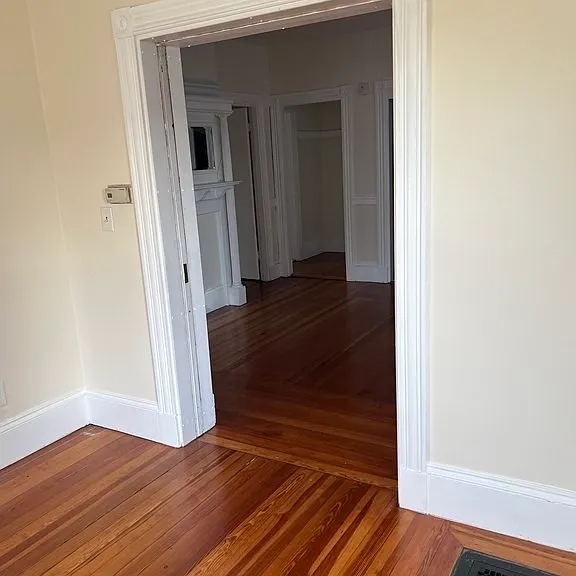42 Barry St #2 — Photo 7
