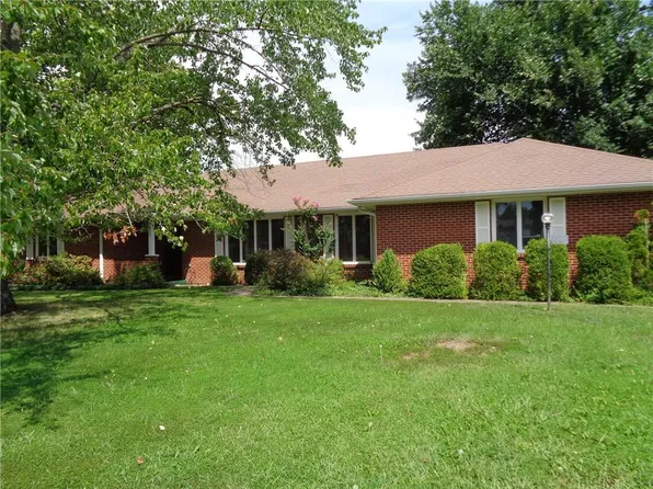 827 Laurel Dr, Warrensburg, MO 64093