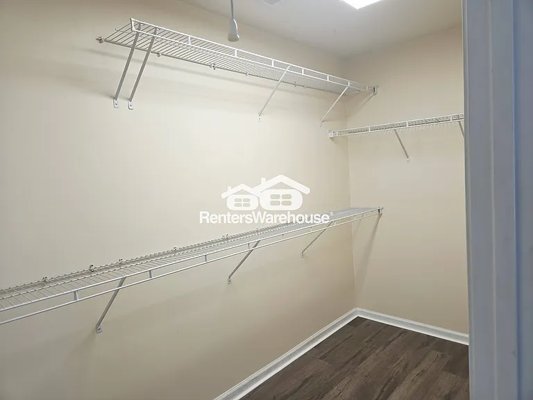 528 Highland Falls Dr — Photo 10