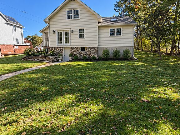2nd image of 53 Mount Ave