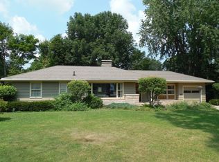 921 State St, Ottawa, IL 61350