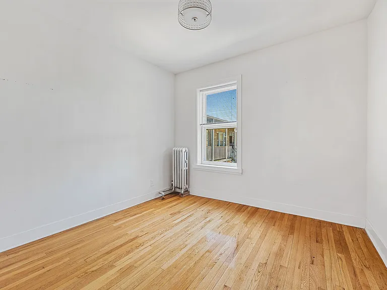 801 Seward St #3 — Photo 10
