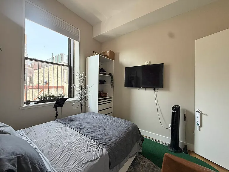 53 S 11th St #3D — Photo 11