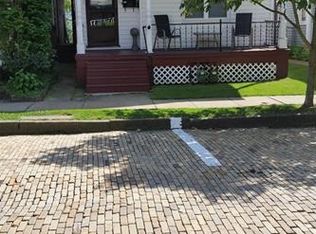 212 4th St #1, Aspinwall, PA 15215