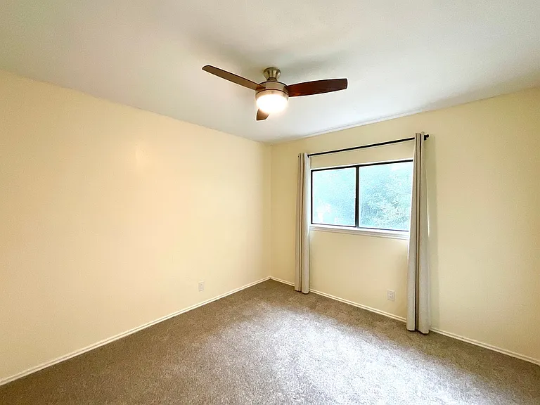 10215 Athens Fld — Photo 29