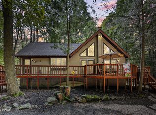 1059 Stillwater Dr, Newfoundland, PA 18445