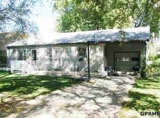 8010 Davenport St, Omaha, NE 68114