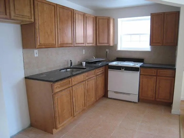 3 bed, $1,800 — Photo 3