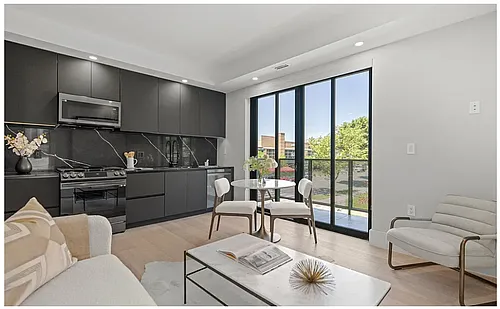 3219 Wisconsin Ave NW #202 Photo 1