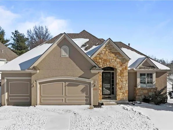 15921 Eby St, Overland Park, KS 66085