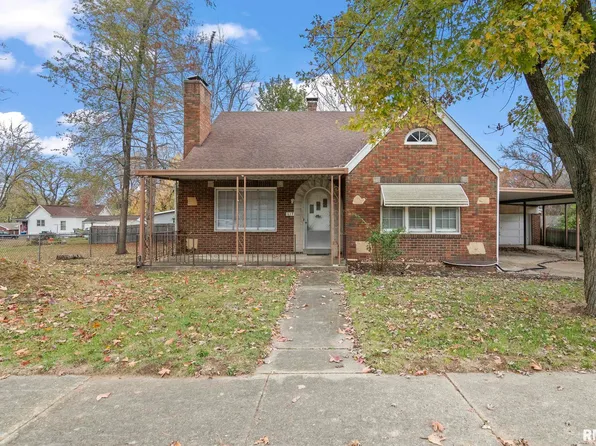 617 E Jefferson St, Riverton, IL 62561