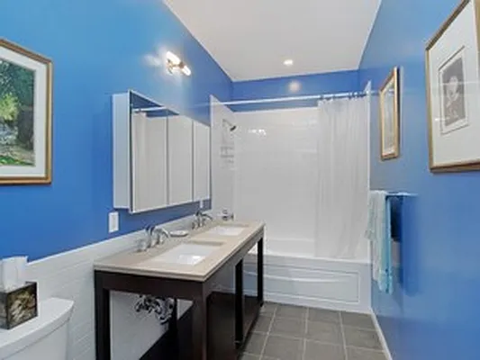 Sold by Corcoran | media 23
