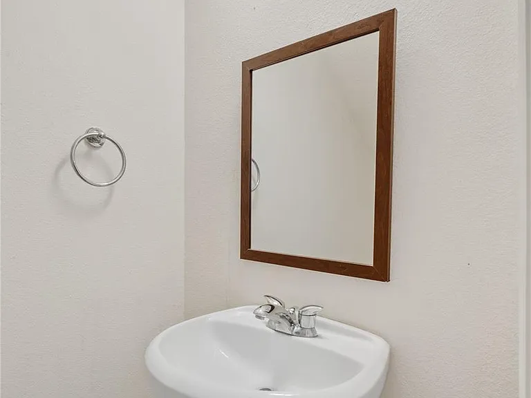 9219 E Lakeside Dr — Photo 25