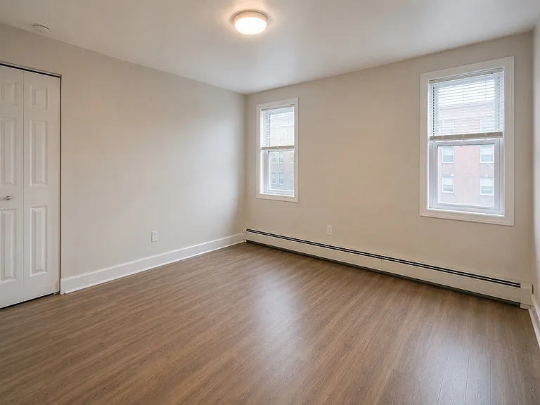 1636 Lurting Ave #1 — Photo 5