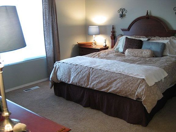 5th image of 3705 SE 182nd Ave