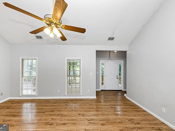 5th image of 244 Freestone Ln