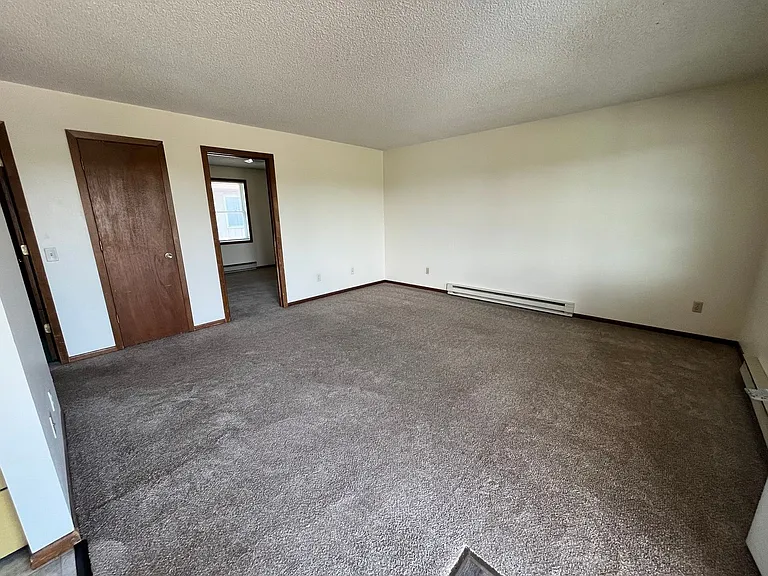 970 W Hamilton Ave — Photo 10