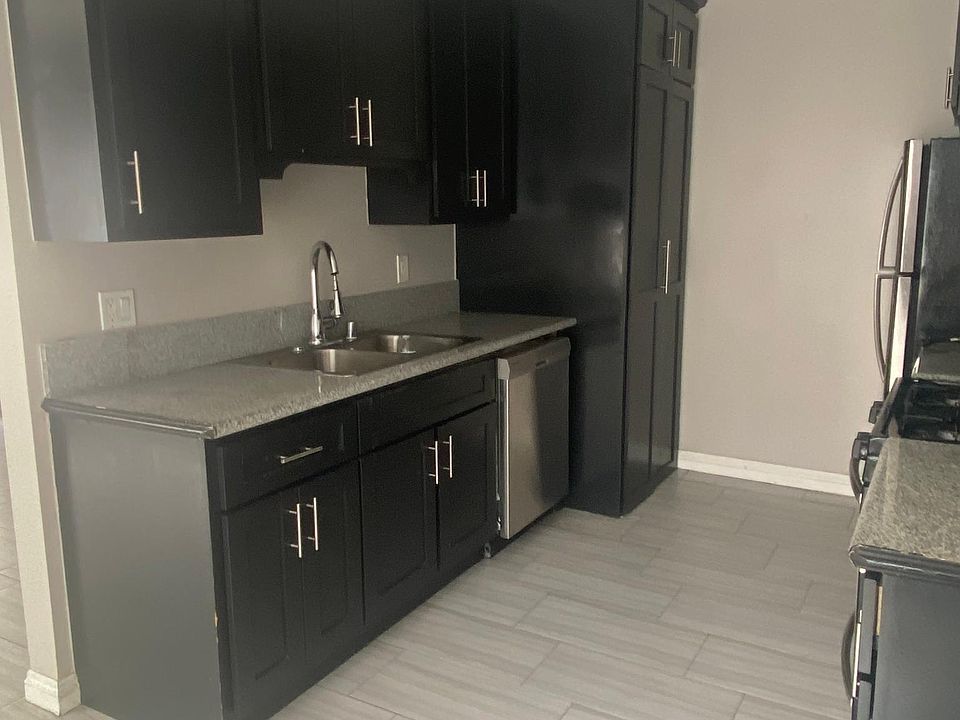 1st image of 5112 Oakland St #201