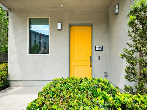 225 Bowery, Irvine, CA 92612