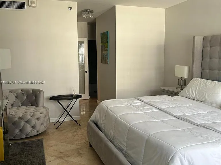 100 Lincoln Rd #608 — Photo 20