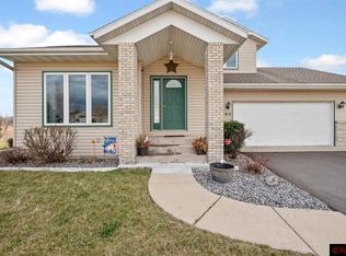 205 Tanager Rd, Mankato, MN 56001