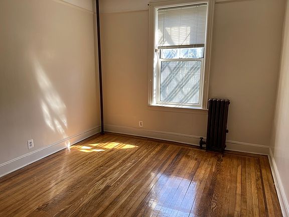 2nd image of 22-11 33rd St #B1