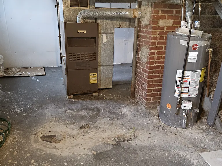 573 Grace Ave — Photo 13