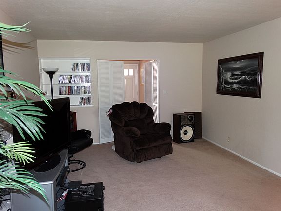 5th image of 5300 Verner Ave