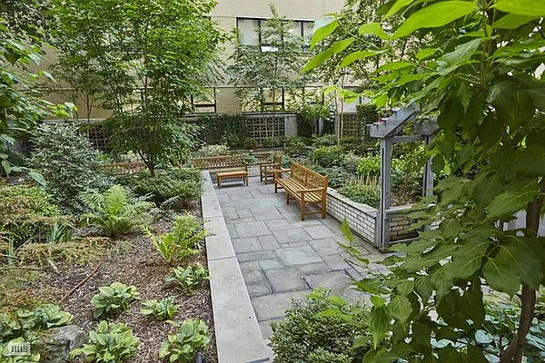 Sold by Brown Harris Stevens | media 28