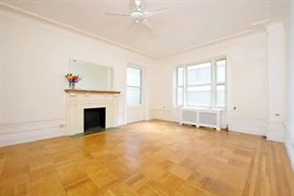 Sold by Douglas Elliman | media 25