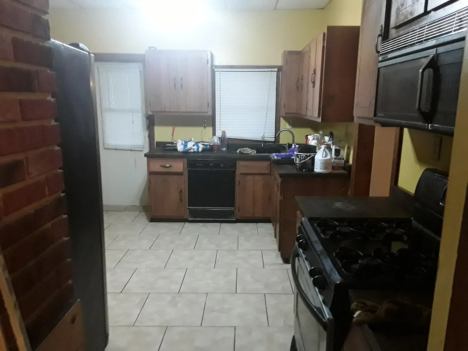 326 Grove St photo 1