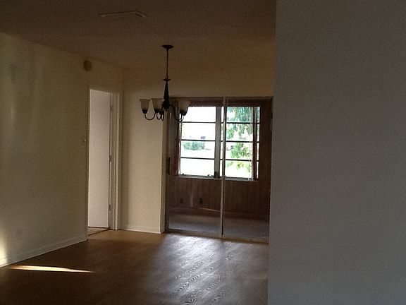 4th image of 7250 NW 6th Ct