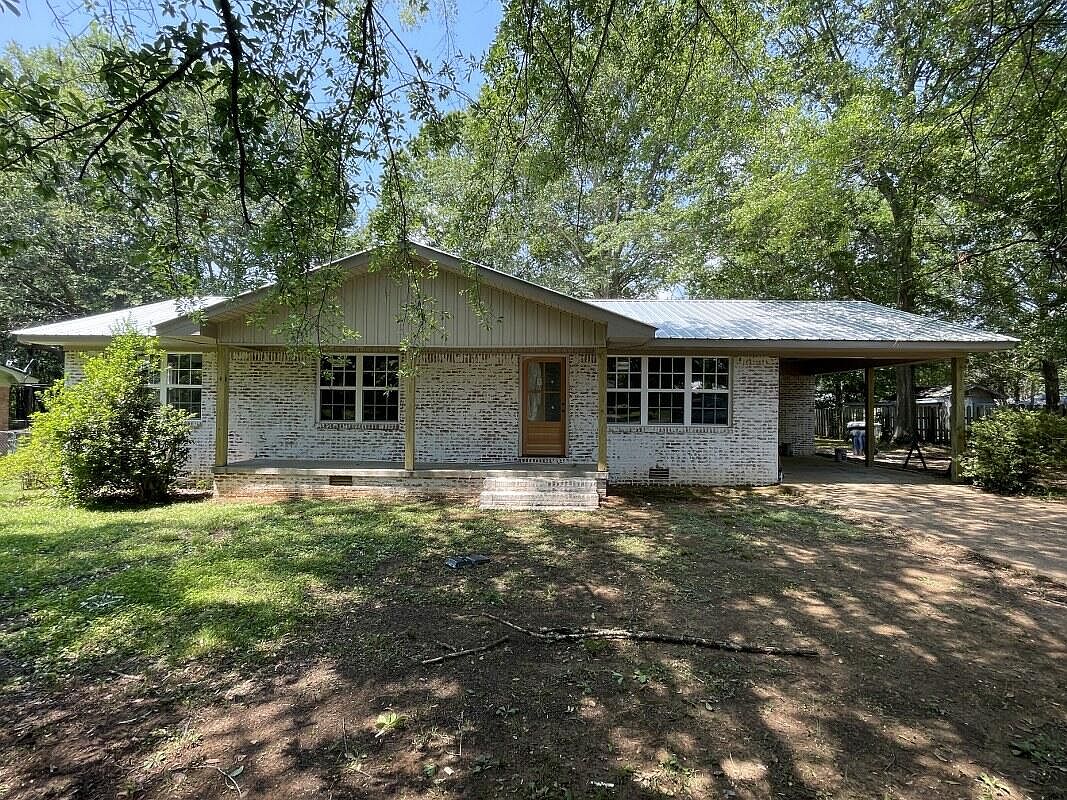 334 Davis St, Pontotoc, MS 38863 MLS 231950 Zillow